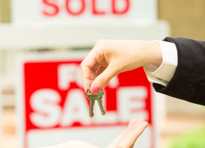 Jazmin Lowenberg | Seller Representation